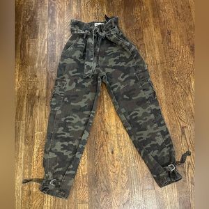 Zara, Lightly Worn Camo High Waisted Tie Detail Cargo Pants, Size 8